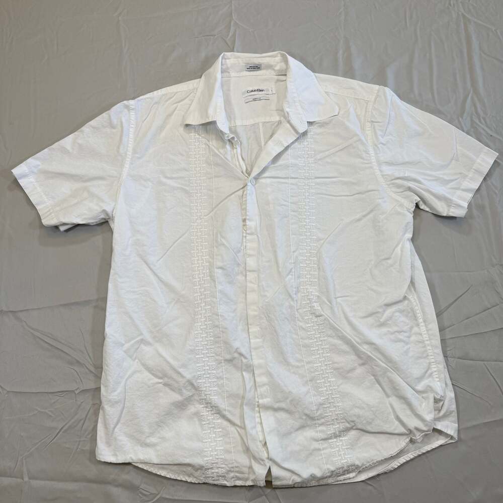 Calvin Klein Men's White Cotton Short Sleeve Button-Down Shirt L